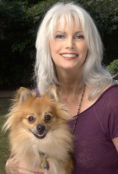 Emmylou Harris Emmy Lou Harris, Silver Haired Beauties, Grey Blonde Hair, Emmylou Harris, Grey Blonde, Gorgeous Gray Hair, Beautiful Gray Hair, Silver Grey Hair, Long Gray Hair