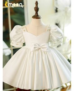 Get 10% off now! Buy couture satin bubble sleeved flower girl dress with bubble sleeves at cheap price online. Free stable shipping and pro custom service since 2009. Flower Girl Dresses Knee Length, Currant Cake, Girls Communion Dresses, Green Wedding Dresses, Prom Dresses Yellow, Infant Flower Girl Dress, Baptism Dress, Lace Beach Wedding Dress, Princess Ball Gowns