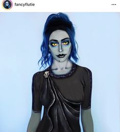 Makeup Looks Dramatic, Awesome Halloween Makeup, Hades Costume, Makeup Ideas Halloween, Halloween Makeup Witch, Halloween Make-up Looks, White Face Paint, Creepy Halloween Makeup, Cute Halloween Makeup