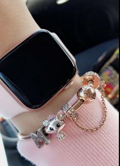 Pandora Bracelet Designs, Apple Watch Fashion, Van Cleef And Arpels, Pink Life, Apple Watch Accessories, Pandora Bracelet Charms, Girly Accessories, Classy Jewelry, Pandora Bracelets