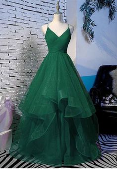 Layered Tulle Prom Dress, Winter Ball, Green Prom, Green Tulle, Dress Spaghetti Straps, Spaghetti Strap Prom Dress, Cute Prom Dresses, Formal Outfits, Pretty Prom Dresses