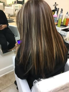 Small Highlights In Brown Hair, Chunky Caramel Highlights, Small Highlights, Custom Pottery, Pottery Dog, Brown Hair Inspo, Brunette Hair With Highlights