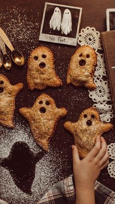 there are cookies with ghost faces on them