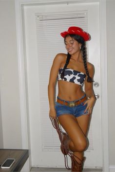 #halloween #jessie #toystory #college #halloweencostumeideas Woody Jessie And Buzz Costume, Really Good Halloween Costumes, Jesse Cowgirl Costume, Hot Halloween Costumes College Brunette, Cowboy Killer Costume Ideas, Jessie Toy Story Halloween Costume, Jessie Halloween Costume Women, Jesse Costume Toy Story, Jessie And Woody Costumes Couple