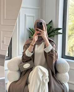 Stylish Abaya, Aesthetic Hijabi, Aesthetic Mirror Selfie, Islamic Modest Fashion, Abaya For Women, Abaya Collection, Abaya Outfit, Aesthetic Mirror