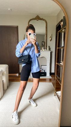 Button Down Biker Shorts Outfit, Biker Shorts Sneakers Outfit, Veja Ootd Women, Sports Summer Outfit, Denim Shirt Biker Shorts, Summer Sneakers Outfit 2023, Button Down And Biker Shorts Outfit, Short And Sneakers Outfit Summer, Shorts Leggings Outfit