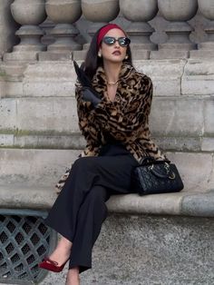 Wife Style, Mob Wives, Mob Wife, Looks Street Style, Print Coat, Coat Outfits, Feminine Outfit, Looks Style, Looks Vintage