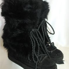 Brand New With Original Tags! Style: Gail Black Suede Leather And Fur, Shearling Footbed, Braided Leather Ties Winter Black Shearling Boots, Black Shearling Boots With Faux Fur Trim, Black Faux Fur Boots For Winter, Emo Shoes, Boots Heel, Gyaru Fashion, Shearling Boots, Frye Boots, Cute Boots