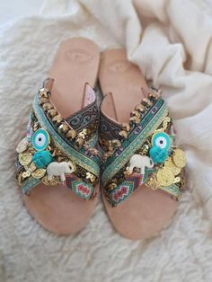 Aldo Shoes Women, Bling Sandals, Diy Slippers, Embellished Bags, Leather Sandals Handmade, Embroidery Shoes, Boho Sandals, Handmade Sandals