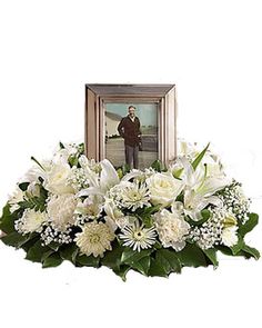 White Cremation Wreath Cremation Wreath, Memorial Service Decorations, Urn Arrangements, Casket Flowers, Memory Table, Memorial Flowers, Cemetery Flowers, Church Flowers, Sympathy Flowers