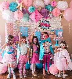 Don't forget coordinating costumes for the birthday girl and all her guests. Follow the link for details on @sweetjellyparty's superhero party and more party ideas! Coordinating Costumes, Birthday Girl Party Ideas, Wonder Woman Party, Holi Party