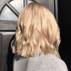 Super Short Blonde Hair, Champagne Blonde Hair, Sandy Blonde Hair, Ash Blonde Hair, Platinum Hair, Blonde Hair Looks, Aesthetic Hair, Blonde Hair Color, Balayage Hair