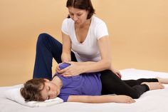 The Right Touch: Craniosacral Therapy for Kids with Special Needs - ParentMap Massage Therapy Tools, Office Therapy, Massage Therapy School, Super Nanny, Reflex Integration, Infant Massage, Touch Therapy, Aquatic Therapy