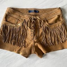 Tan Knee High Boots, Fringe Shorts, Look Boho Chic, Shorts With Lace, Short Fringe, Suede Fringe, Looks Vintage, Fashion Killa, Festival Outfits