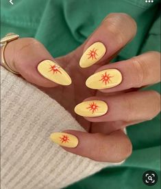 Summer Yellow Nails, Sun Nails, Summery Nails, Summer Yellow, Cute Gel Nails, Nails 2024, Short Nail Designs, Yellow Nails, Minimalist Nails