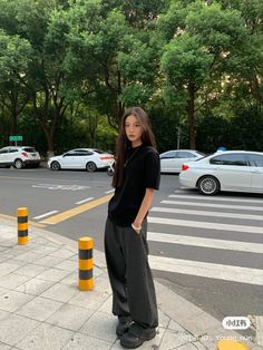 Comfy Asian Outfit, Korean Ootd Street Style, Korean Street Style, Thrift Inspo, College Fits, Casual Day Outfits, Tomboy Outfits, Tomboy Style Outfits, Korean Aesthetic