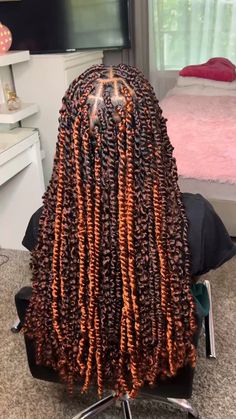 We covered how to passion twists, the type of hair that’s used & 60 passion twists hairstyles/how to style ideas in the perfect fall hair colors. Burnt Orange Passion Twist, Passion Twists Color 30, Ginger Passion Twist, Freetress Braiding Hair, Passion Twist Hairstyles, Fav Hairstyles, Protective Hair