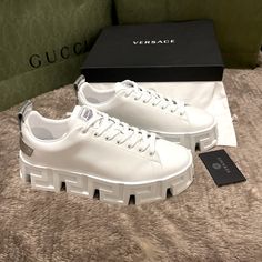 Men’s Versace Greca Labyrinth Sneakers White Leather With Silver Leather Heel Eu 47 Us 14 Brand New, Never Worn 100% Authentic Versace Shoes Mens, Versace Sneakers, Dapper Dudes, Versace Shoes, Men Sneakers, Versace Men, Labyrinth, Sneakers White, Mens Shoes Sneakers