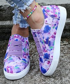 Purple Shoes Outfit Sneakers, Purple Sneakers Outfit, Girly Baskets, Purple Shoes Outfit, Lavender Abstract, Outfit Athletic, Slipon Sneakers, Outfit Sneakers