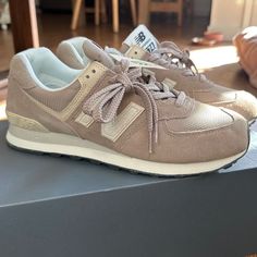 Brand New, Never Been Worn New Balances (Light Brown, Beige & White) Size 9 In Women's New Balance 574 Beige, New Balances, Shoes New Balance, Balance Sneakers, New Balance 574, Aesthetic Shoes, New Balance Sneakers, New Balance Shoes, Brown Beige