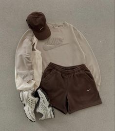 Mens Outfit Inspiration, Mens Fashion Streetwear, Cool Outfits For Men, Sneakers For Men, Cute Comfy Outfits, Streetwear Men Outfits, Simple Trendy Outfits