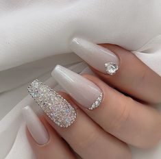 Bridal Nails Designs, Silver Nail Designs, Chic Nail Art, Silver Nail, Blush Nails, Nail Art Wedding, Deep Plum, Bride Nails, Popular Nails