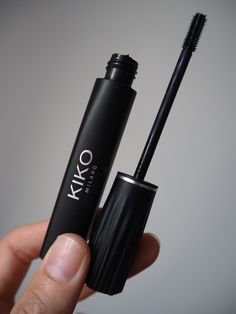 maxi mod mascara by kiko packaging and brush Kiko Mascara, Kiko Makeup, Mascara Review, Fiber Lash Mascara, Kiko Milano, Fake Lashes, Beauty Body, Beauty Videos, Makeup Skin Care