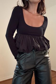 This Scarlett Bubble Hem Top is made with soft and stretchy fabric, featuring a scoop neck and bubble hem for a flattering and comfortable fit. 100% Cotton Model is Wearing a Small Bubble Hem, Hem Top, Fit Inspo, Stretchy Fabric, Fitness Inspo, Scoop Neck, Comfort Fit, Bubbles, Fabric