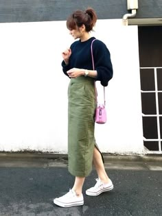 Rok Outfit, Mode Ulzzang, Denim Skirt Outfits, Casual Day Outfits, Denim Skirts, Modest Fashion Outfits, 가을 패션, Inspiration Mode, Casual Style Outfits