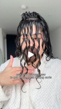 How To Keep Curls From Frizzing, How To Style Curly Hair After Showering, Cute Hairstyles Long Curly Hair, Refresh Day 2 Curls, Curly Hair Methods, How To Keep Curly Hair Overnight, Curlsmith Hair Products, Hairdos For Wavy Hair, How To Refresh Curly Hair