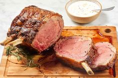 Why Cooking Prime Rib Is So Much Easier Than Cooking a Steak Balsamic Roast Beef, Roasted Beef, Prime Rib Recipe, Ina Garten Recipes, Roast Beef Recipes, Beef Tenderloin, Carne Asada, Cake Pop, Beef Dishes