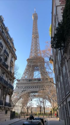 the eiffel tower in paris, france