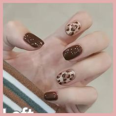 On-trend fashion staple perfect for autumnal and winter looks, these acrylic set of 24 press-on nails in solid chocolate brown, and coordinating brown and tan leopard spots on cream, make a quick accessory for Autumn and Winter outfits. Instructions and nail kit include two alcohol wipes, nail file, heart shaped buffer, pink sparkly cuticle pusher, adhesive stickers, nail glue, and freebie pinkie love stickers. Nails 2022 Leopard Print, Pedicure Ideas, Short Press On Nails, Nails Set, Leopard Nails, Fake Nails With Glue, Thanksgiving Nails, Nail Patterns, Stick On Nails