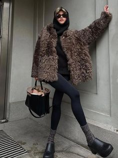 Fur Stand Collar Women Jackets Long Sleeve Fringes Solid Female Coat 2023 Autumn Elegant Single Female Coat, Womens Faux Fur Coat, Wool Overcoat, Winter Chic, Fur Coats Women, Korean Casual, Fur Fashion, Faux Fur Jacket, Faux Fur Coat