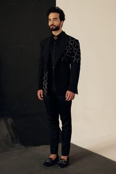 Buy Black Crepe Embroidered Tuxedo Pant Set For Men by Jatin Malik Online at Aza Fashions. Cocktail Dress For Men, Best Wedding Suits For Men, Jatin Malik, Embroidered Tuxedo, Reception Suits, White Sherwani, Indian Wedding Suits Men, Pintuck Shirt, Reception Cocktail