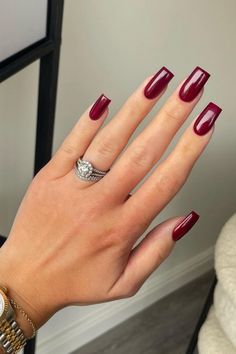 Cute Simple Nail Designs, Cherry Mocha Nails, Mocha Nails, Minimal Manicure, Cherry Mocha, Dark Red Nails, Nails Trend, Maroon Nails