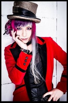 Jun: Gotcharocka Jun Gotcharocka, Japanese Punk, Rock Boys, Extreme Fashion, Punk Hair, Asian Men