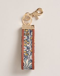 Grab-n-Go Keychain Jones Hundred from Spartina 449 Grab N Go, Key Keychain, Spartina 449, Gift Inspo, Room Deco, Bag Charms, Wristlet Keychain