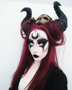 Demon Makeup, Brown Matte Lipstick, Devil Makeup, Drag Make-up, Halloween Fest, Cool Halloween Makeup, Witch Makeup