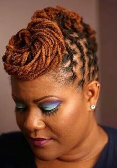 Love this Up do! Dreadlocks Styling, Short Sisterlocks, Locs Styling, Women Dreads, Locks Hairstyle, Locks Styles, Fancy Updos, Locs Styles