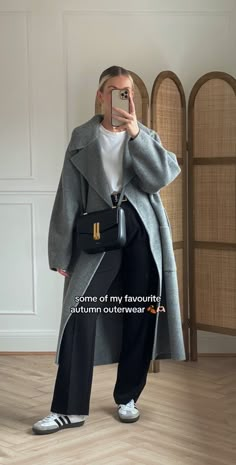 Grey Coat Outfit Winter, Grey Coat Outfit, Outfits Timeless, Winter Outfits 2024, Old Money Winter, Mantel Outfit, Cold Weather Outfits Winter, Winter Coat Outfits