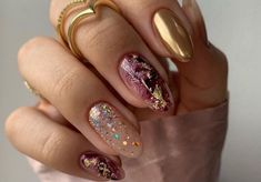 Gold Nail Designs Fall 2023 20 Ideas Fit for a Goddess! New Years Nail Designs, New Years Eve Nails, Gold Nail Designs, Foil Nails, New Year's Nails, Fancy Nails, Chic Nails, Nail Polishes, Gold Nails