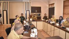 PROSESNEWS.ID – Kota Gorontalo mencatatkan prestasi sebagai salah satu daerah dengan inflasi terendah di Indonesia. Data ini dipaparkan dalam rapat koordinasi yang digelar Kementerian Dalam Negeri (Kemendagri) bersama Menteri Dalam Negeri, Tito Karnavian, pada Selasa (7/1/2025). Dalam pemaparannya, Tito menyebutkan, dari 98 wilayah perkotaan yang dianalisis, Kota Gorontalo masuk dalam kategori inflasi terendah. Prestasi ini […]
The post Kota Gorontalo Catat Inflasi Terendah di Ind...