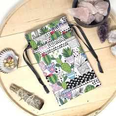 Witchcraft Runes, Wicca Crystals, Tarot Card Holder, Card Holder Diy, Makeup Brush Roll, Pouch Sewing