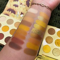 Eyeshadow Palette Aesthetic, Yellow Eyeshadow Palette, Cottagecore Nails, Palette Aesthetic, Uh Huh Honey, Yellow Eyeshadow, Makeup Nails Art, Makeup 101, Makeup News