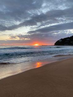 Sunrise at Palm Beach, Sydney Australia Palm Beach Australia, Palm Beach Sydney, Sydney Australia Travel, Australian Beaches, Aussie Summer, Australia Perth, Australia Beach, Fav Place, Australian Beach