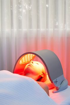 Skin Led Light, Led Lights Facial, Led Skin Therapy, Red Light Skin Therapy, Celluma Light Therapy, Dermalux Led, Red Light Therapy Spa, Led Light Therapy Skin