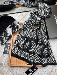 1:1 REPLICA  This product is of the best quality.  The production time is 3-5 working days.  Includes box, dust bag, care manual, booklet, card, bill of sale. Chanel Hat, Bill Of Sale, Cc Beanie, Classic Hats, Summer Clearance, Hat And Scarf, Scarf Set, Fall Collections, Black Wool