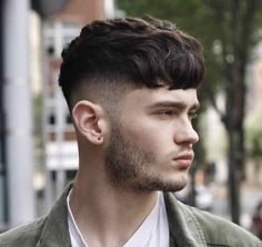 2021 👨🏻 🧑🏻 (+58 фото) Мужская стрижка Кроп (Сrop) Mens Hairstyles Short Sides, Caesar Haircut, Mens Medium Length Hairstyles, Round Face Men, Mens Summer Hairstyles, Xavier Dolan, Mens Hairstyles Medium, Cool Mens Haircuts, Hairstyles Men