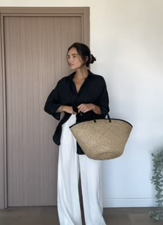 Modest Chic Outfits Summer, Spring Fashion Aesthetic, Outfit Work, Modest Summer Outfits, Outfits Classy, Elegante Casual, Mode Casual, Classy Style, Beach Chic